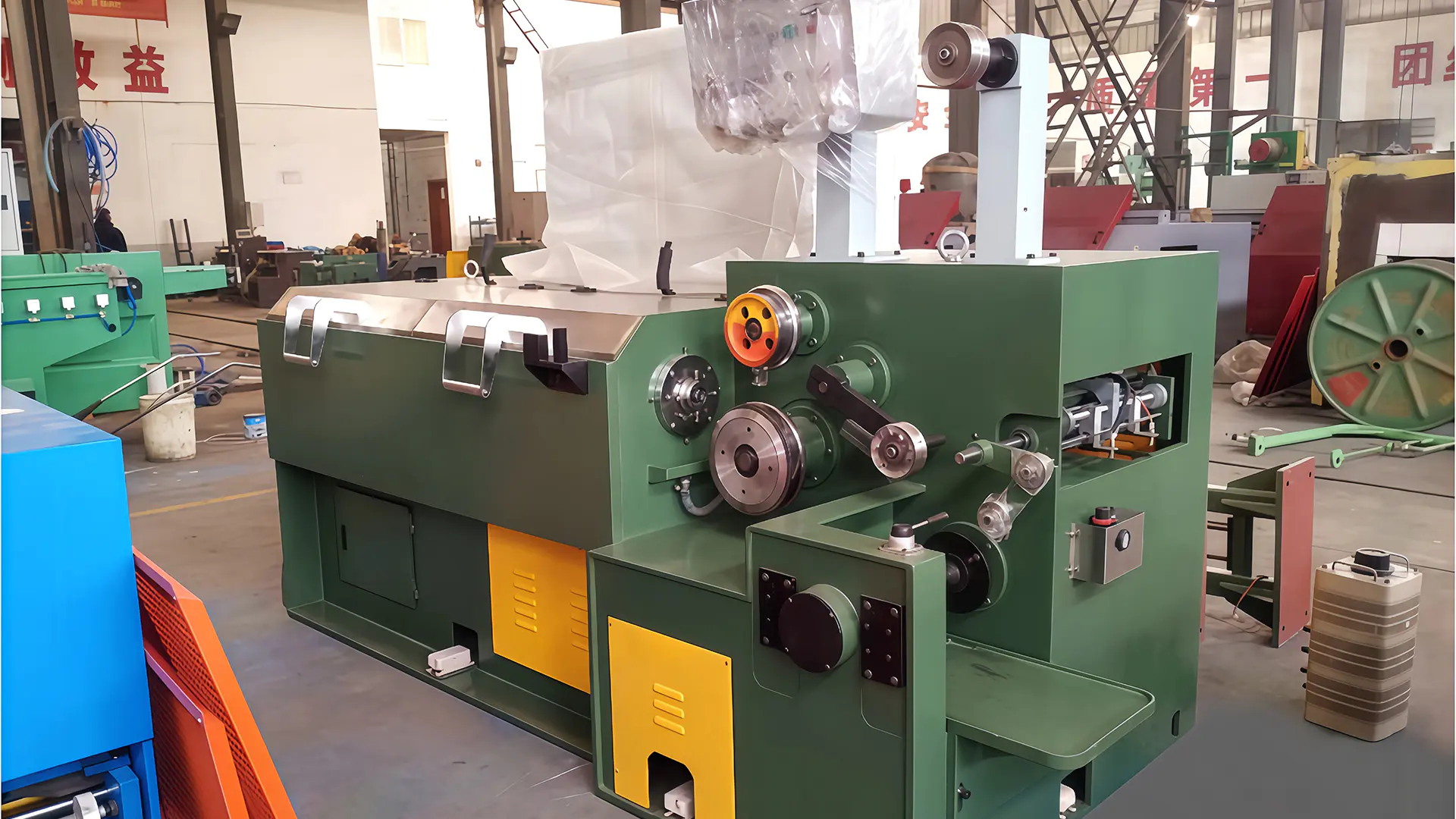Ang Mga Praktikal na Aplikasyon ng High-Carbon Steel Wire Drawing Machine sa mga Production Line