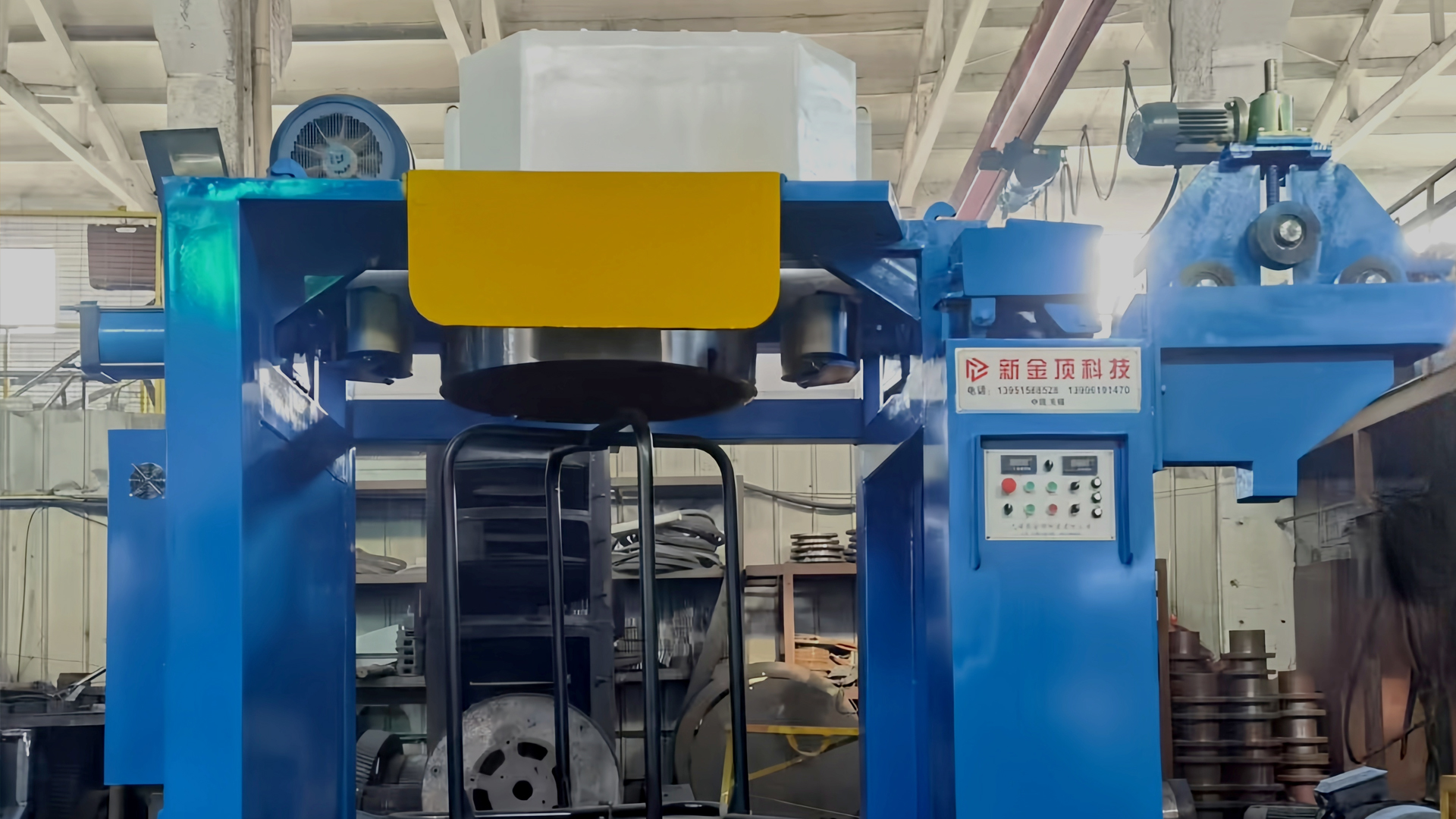Paano nag -aambag ang disenyo ng inverted wire drawing machine sa pagliit ng wire breakage sa panahon ng proseso ng pagguhit?